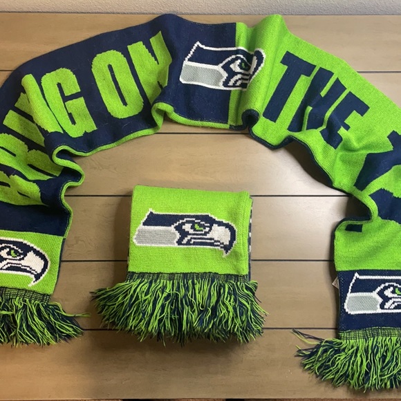 Bundle - 2 Seahawks Scarves - Picture 5 of 5